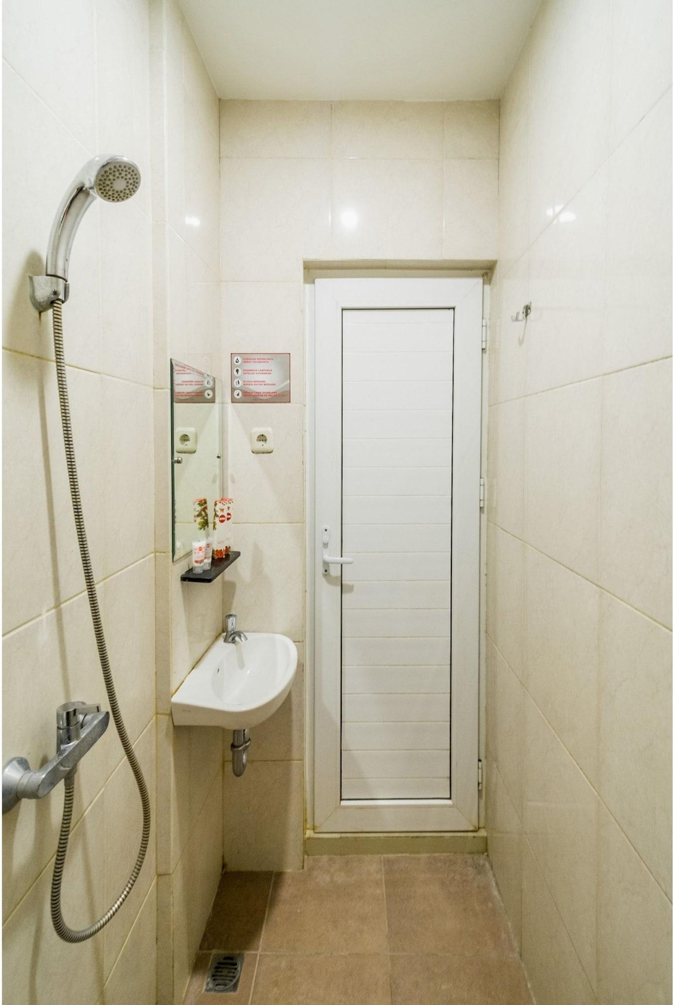 OYO 279 Deli Residence Medan Exterior foto
