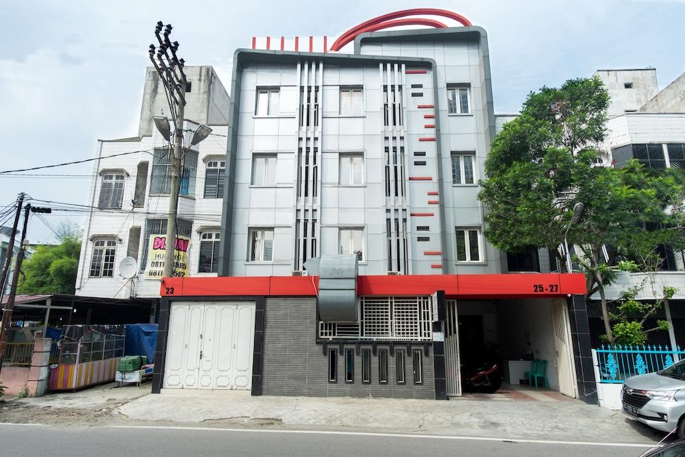 OYO 279 Deli Residence Medan Exterior foto